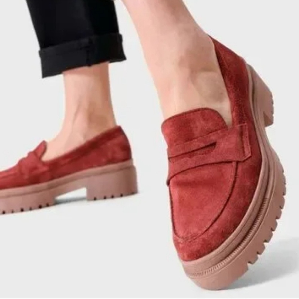 Elegant Red Suede Women's Loafers